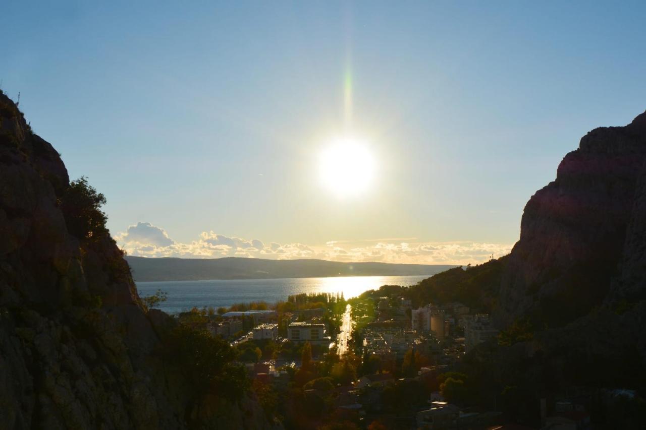Apartment Mlija Omiš Esterno foto