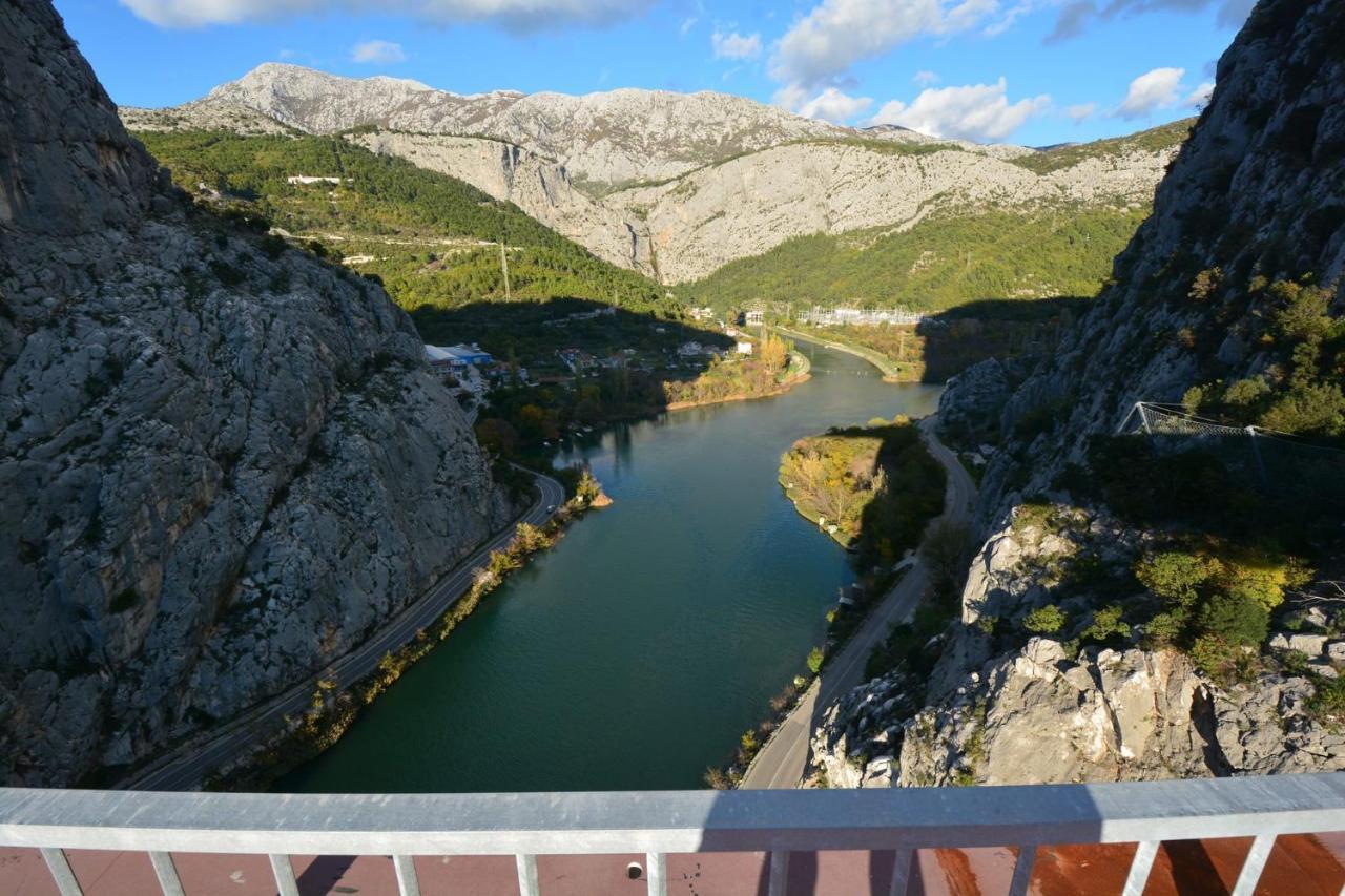 Apartment Mlija Omiš Esterno foto